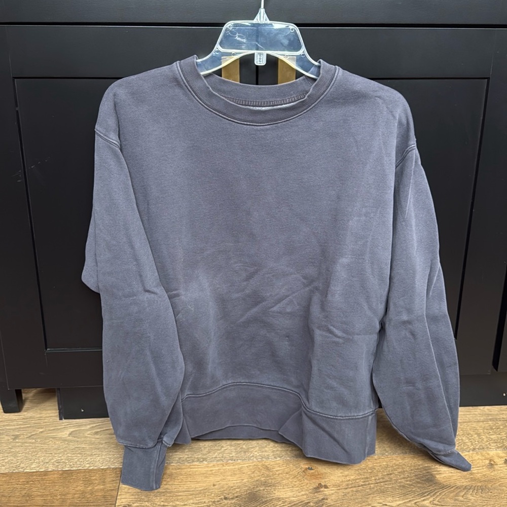 Aritzia TNA Cozy fleece crewneck sweatshirt